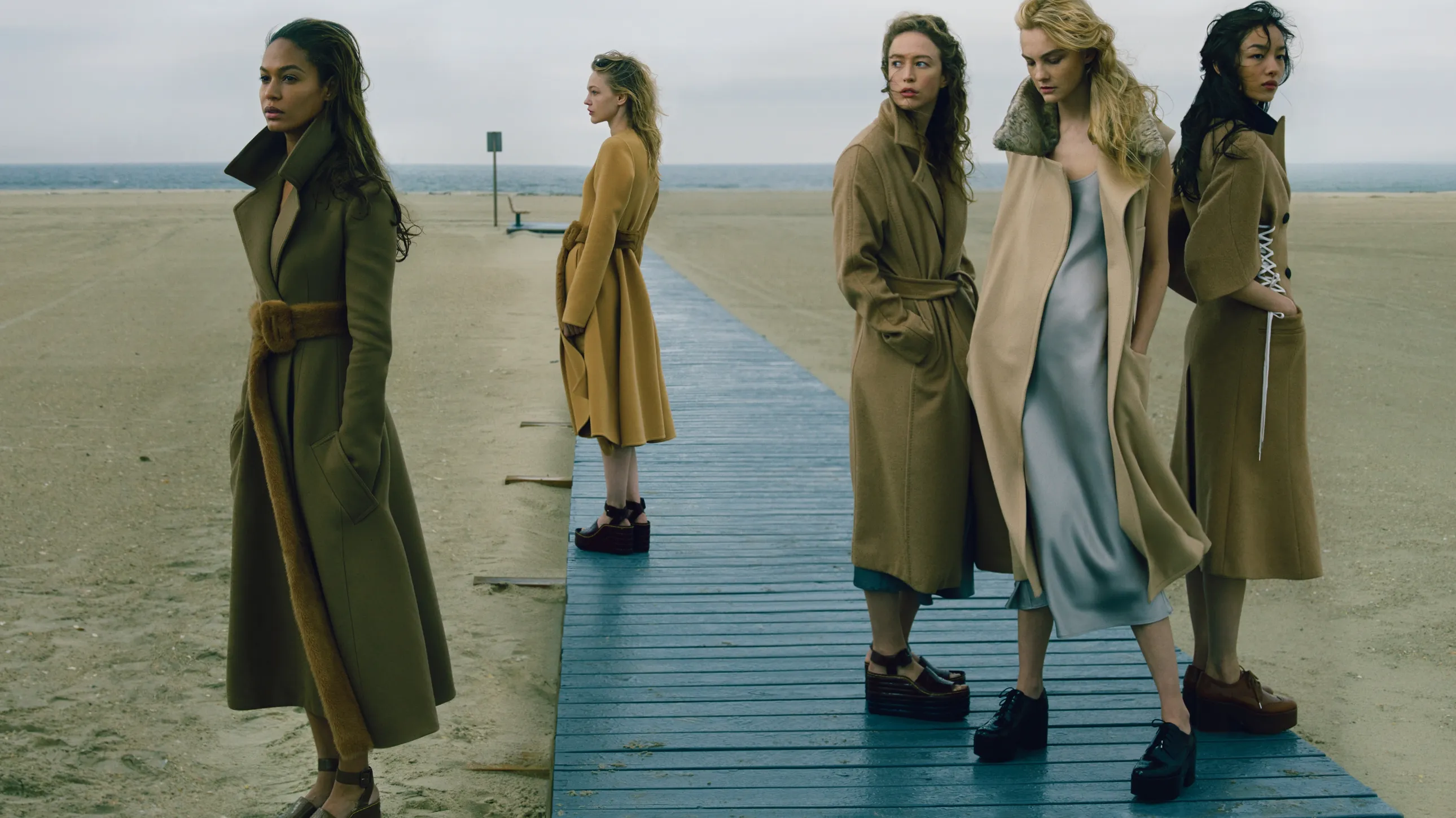 The Minimalist’s Guide to Bundling Up This Winter