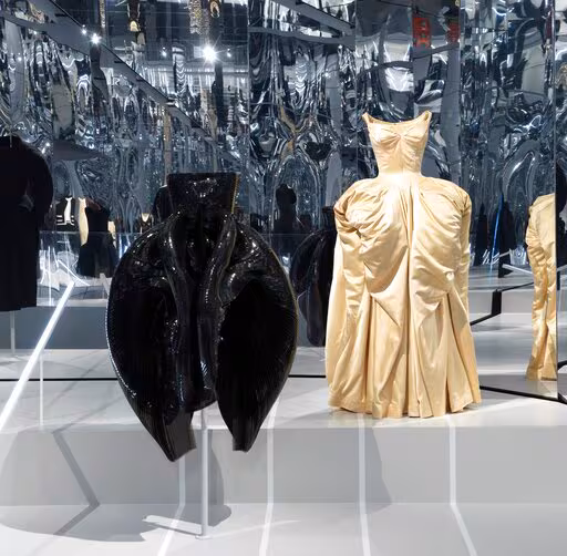 Sans Gala Or Red Carpet, A Stylish Fashion Show At The Met