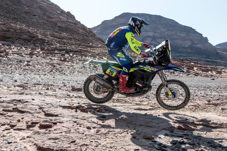 Dakar 2022: Despite broken ribs Harith Noah keeps fighting all the way