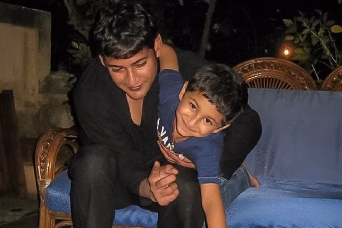 Namrata Shirodokar Posts 'Rare' Throwback Pic of Husband Mahesh Babu and Son Gautham