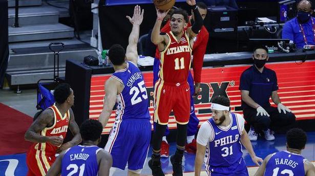 Stunning wins for Hawks, Clippers