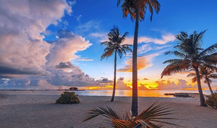 Maldives travel: Dazzling colours to enjoy your romantic holidays