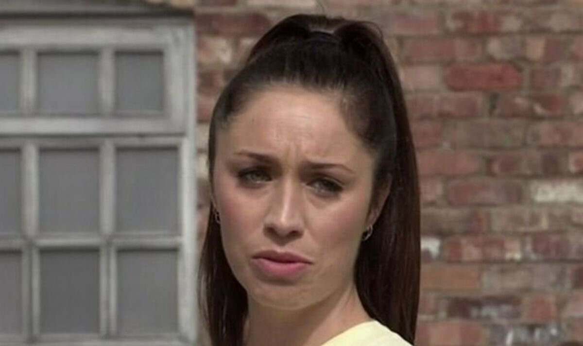Corrie star Julia Goulding announces baby arrival with husband