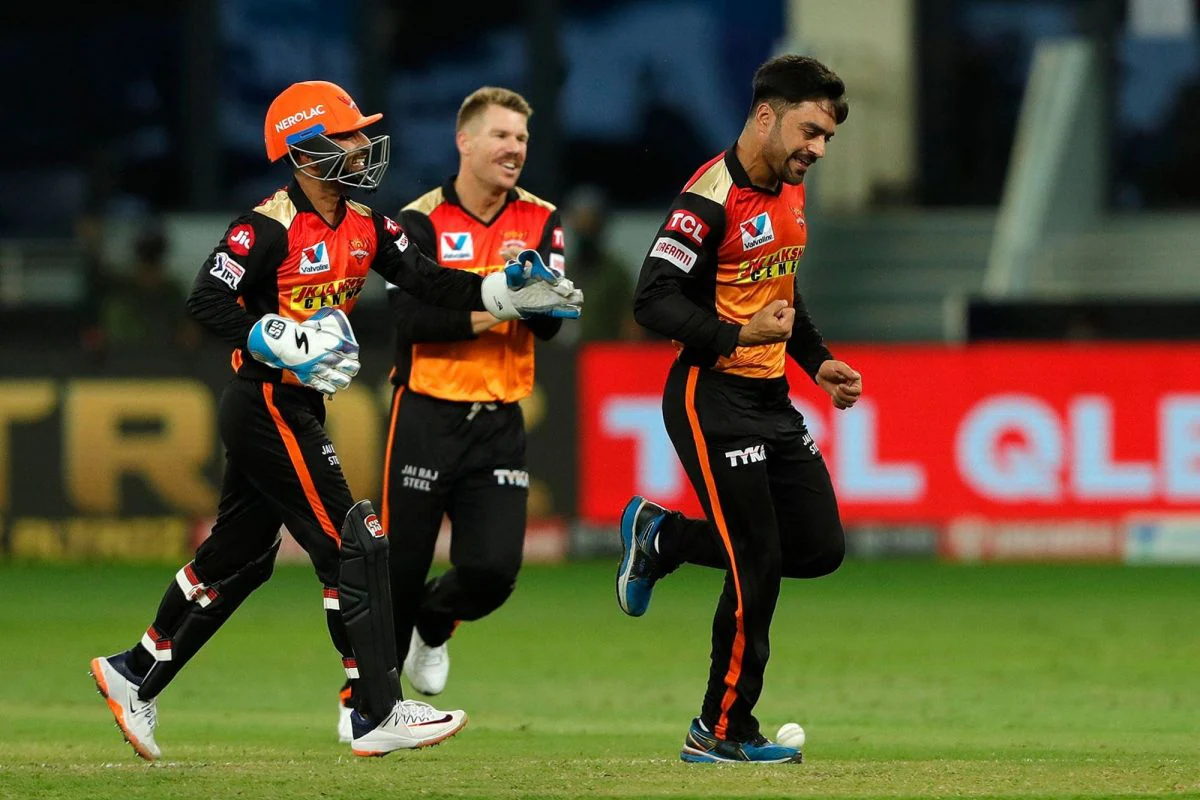 IPL 2020 Eliminator: SRH vs RCB Schedule and Match Timings in India: When and Where to Watch Sunrisers Hyderab