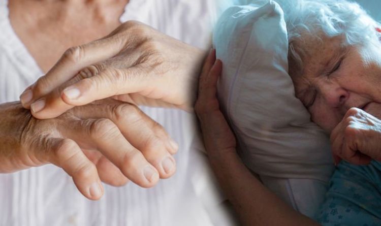 Lung cancer: Tripe palms are a warning sign of the deadly disease – what are they?