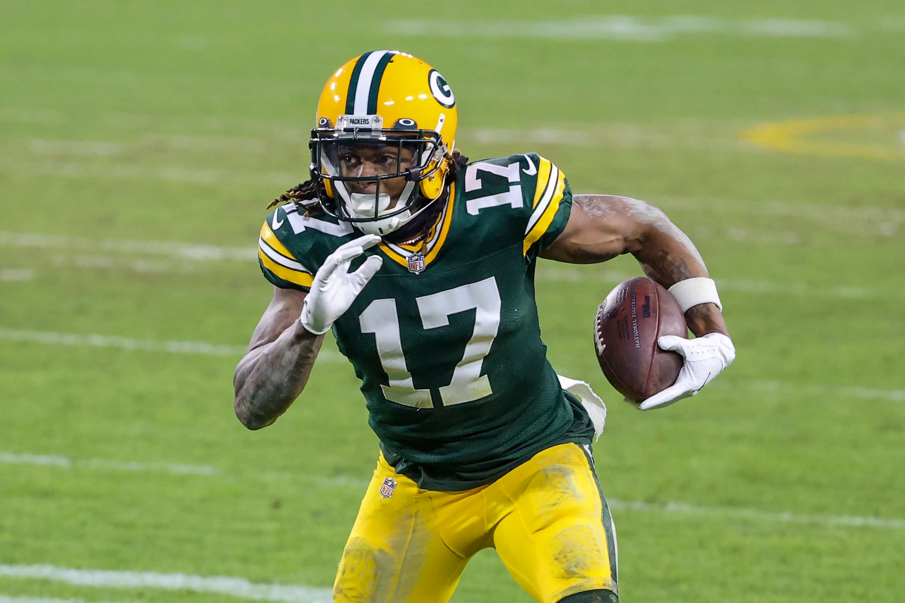 Davante Adams Rumors: Insiders Wonder If Packers Will 'Pivot' to New Contract for WR