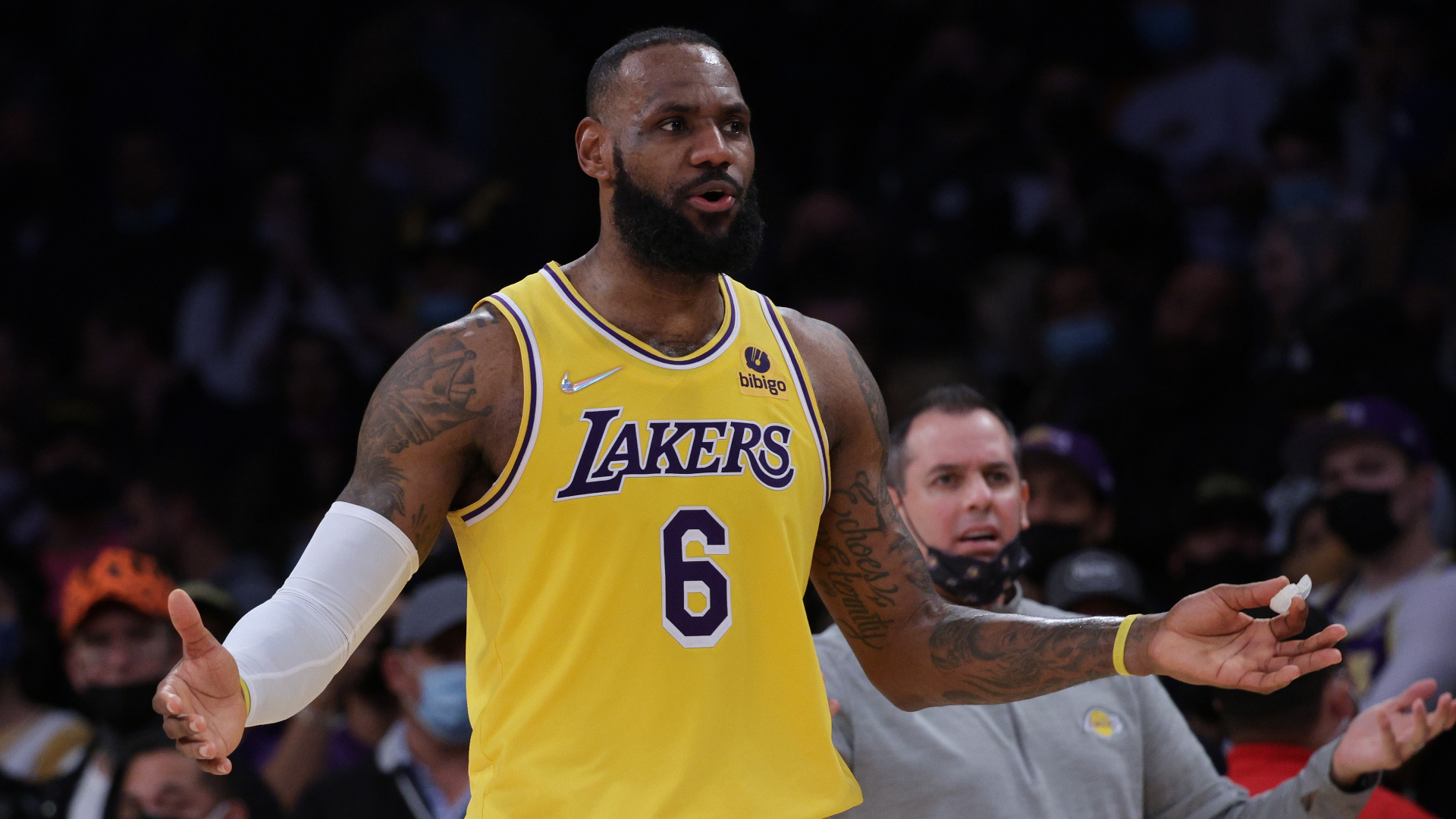 LeBron James says he's comfortable playing increased minutes: 'I feel pretty good'
