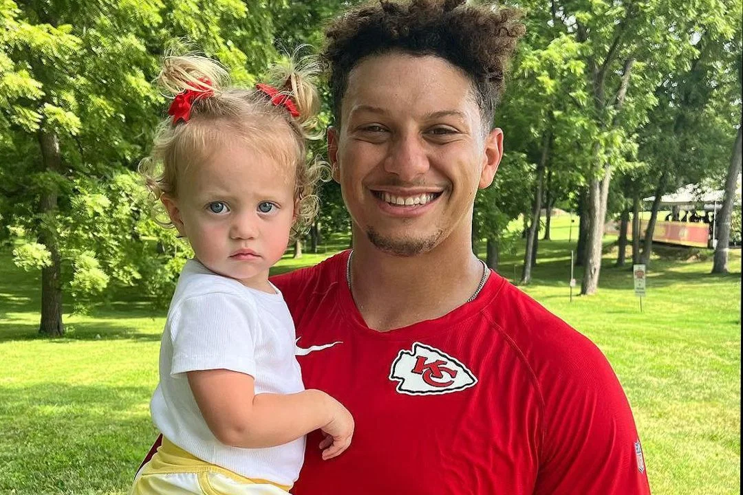 "Ster loving on her Briggs boy" - Patrick Mahomes' wife Brittany shares adorable picture of daughter Sterling