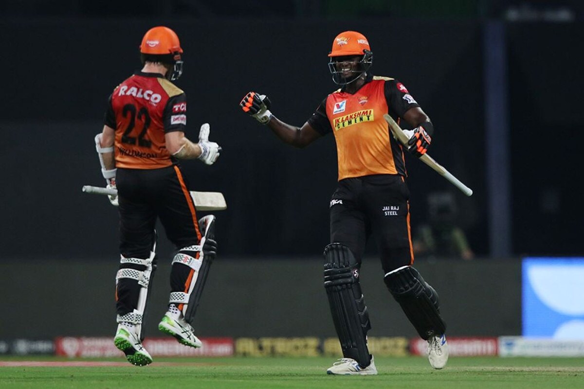 IPL 2020: Kane Williamson, Jason Holder and Bowlers Knock RCB Out of Tournament