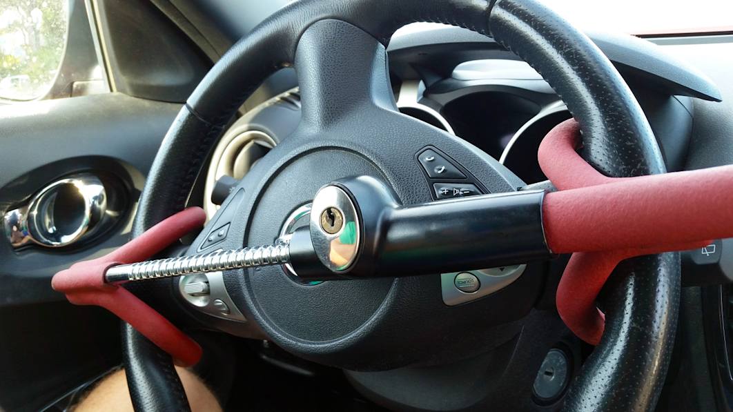 Our Favorite Car Steering Wheel Locks in 2022 - Top Reviews by Autoblog Commerce