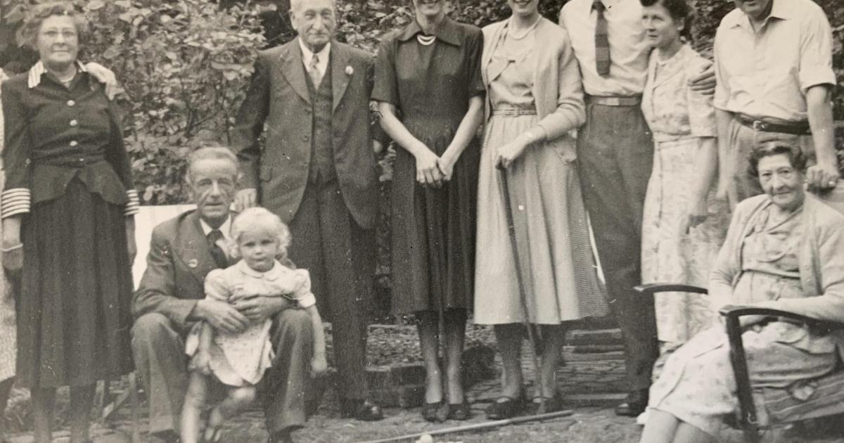 Memories of early life in Watford, the Coronation and circus