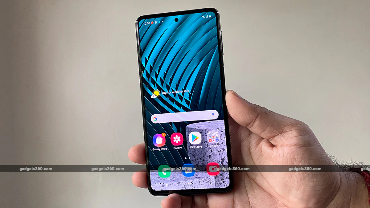 The Best Smartphones You Can Buy Under Rs. 20,000 [November 2020 Edition]