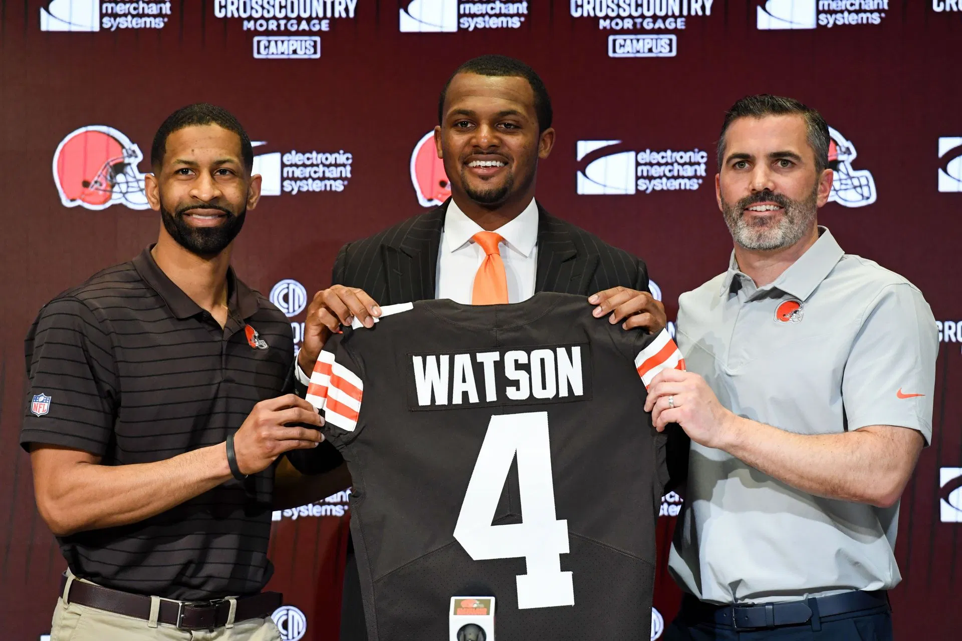 "Seems like it's only getting worse" - Pat McAfee slams the Browns for letting the Deshaun Watson situation es
