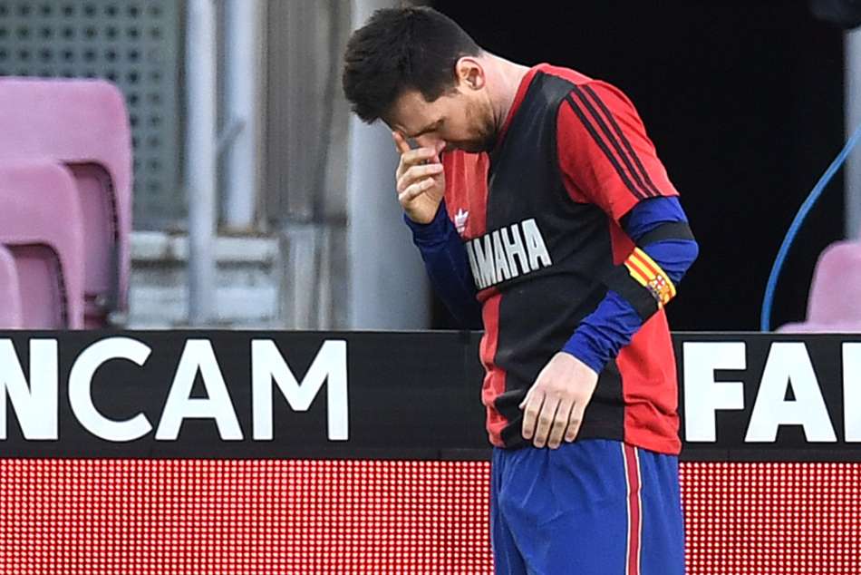 Messi yellow card for Maradona tribute should be overturned, says Koeman