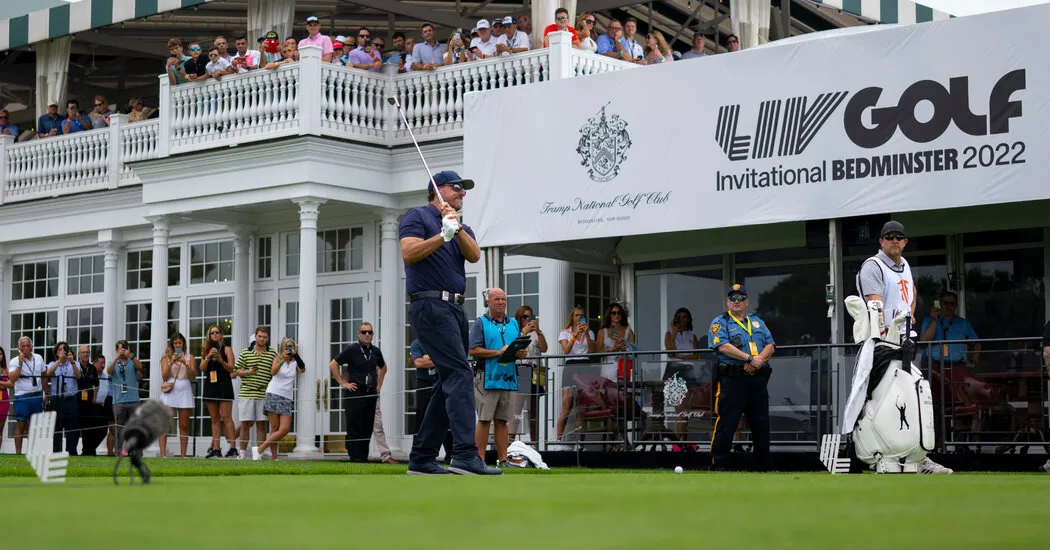 At a LIV Golf Event, Thin Crowds and a Tense Start