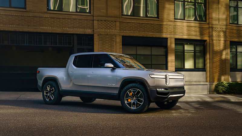 Rivian plans showrooms in Chicago, L.A. plus eight other locations