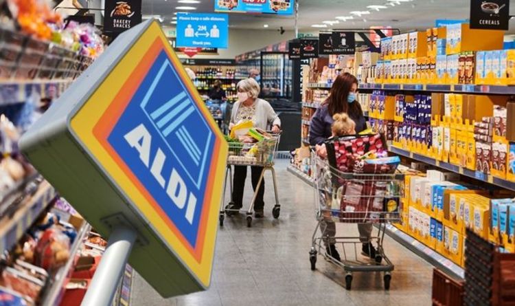 Aldi updates Christmas shopping rules - extended opening hours and new delivery service