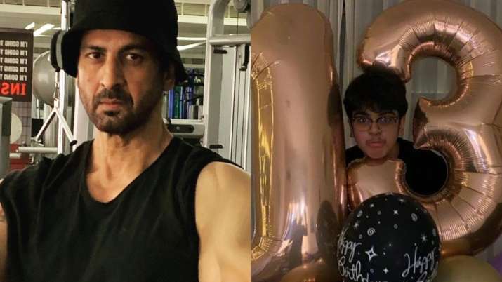 Ronit Roy's son orders Play Station 4 online, here's what he got instead. Watch video