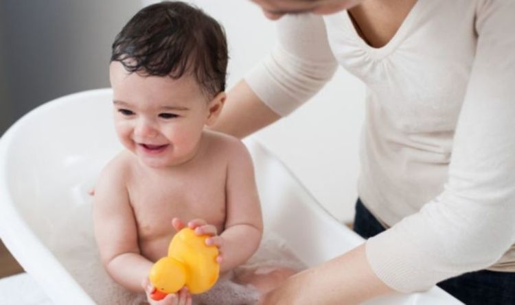 How to clean baby ears
