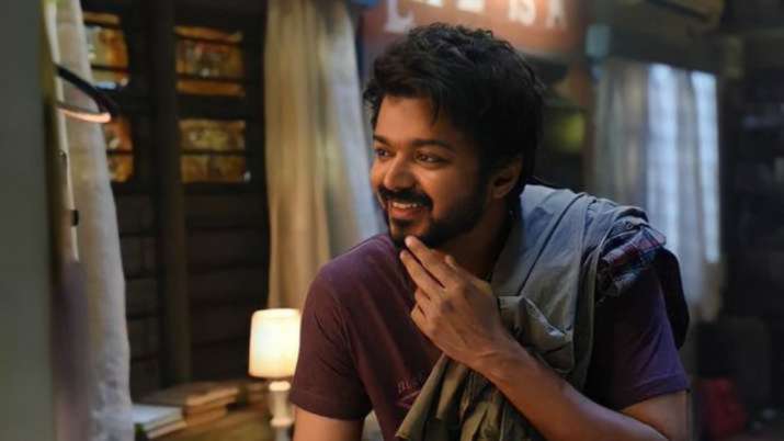 South star Vijay's 'Master' to get Hindi remake
