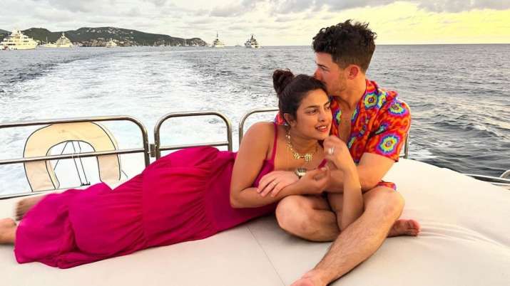 Priyanka Chopra shares romantic pics as Nick Jonas holds her close in midst of ocean