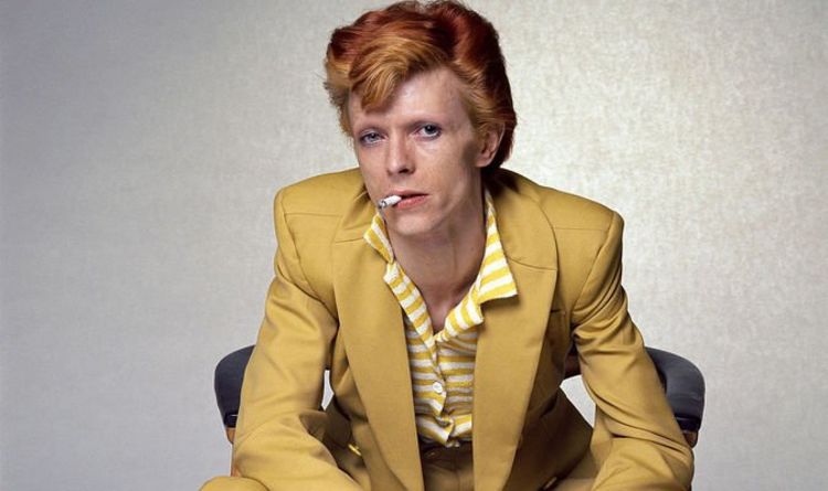 Five decades of Iconic celebrity images by late Terry O'Neill under hammer at Sotheby's