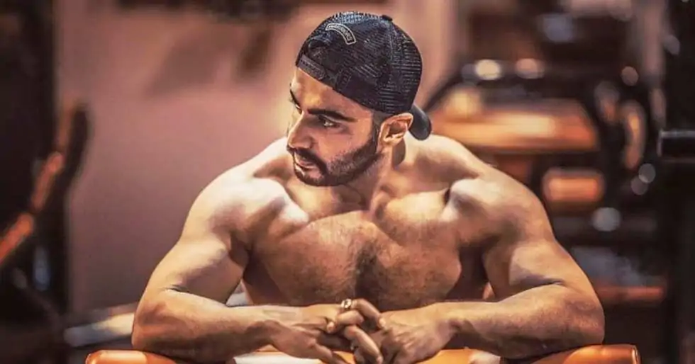 Arjun Kapoor enjoys a protein-rich dinner