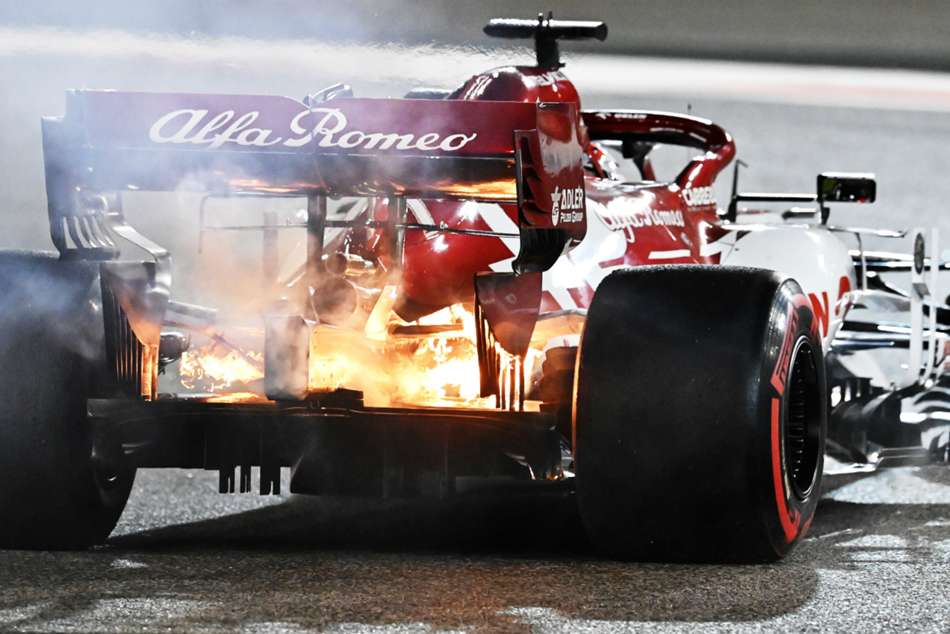Messy, but not scary! – Raikkonen unperturbed by Abu Dhabi fire