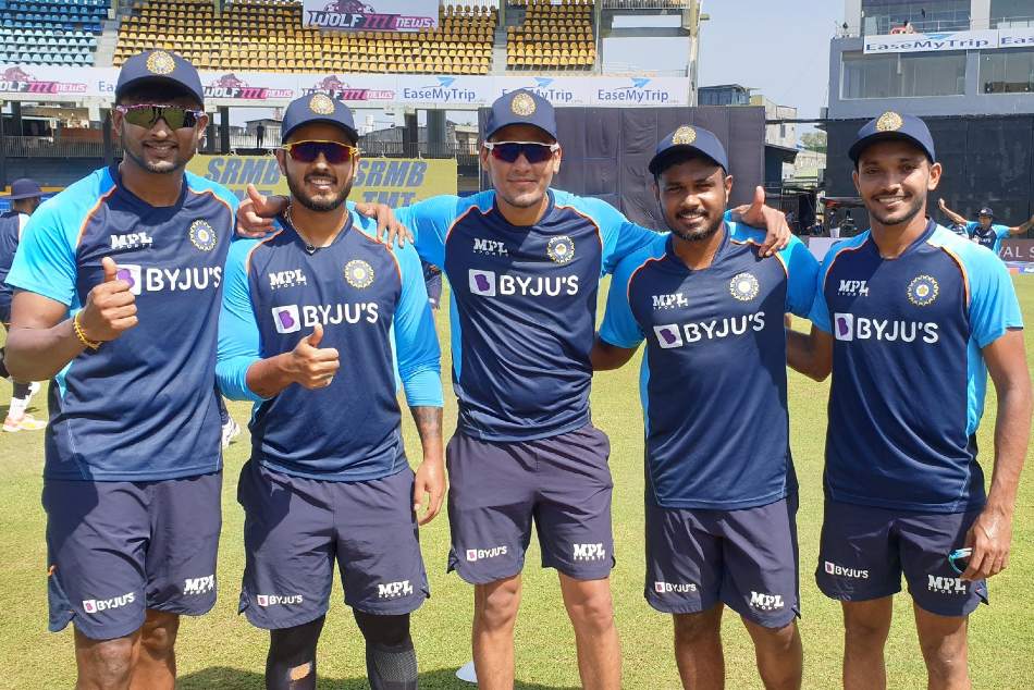 India vs Sri Lanka 3rd ODI: Shikhar Dhawan elects to bat as 5 players make debut; 6 changes for tourists