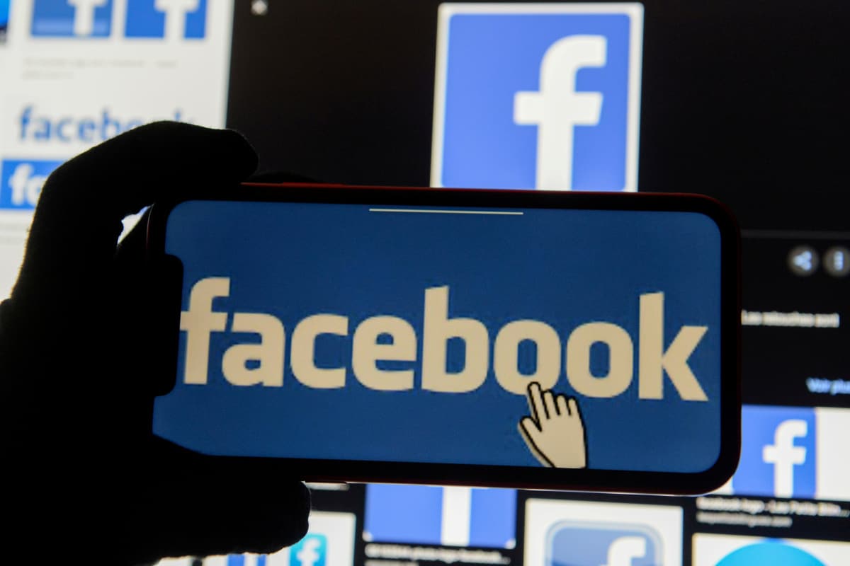 Facebook Says Suspected Iranian Hackers Behind US Election Threats