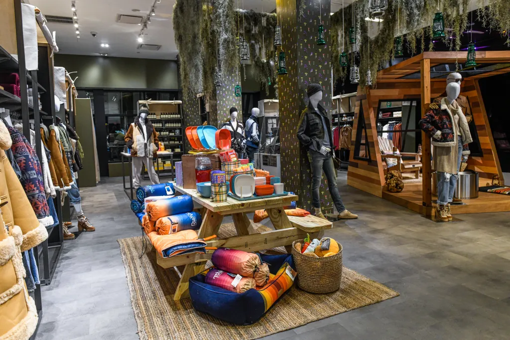 Influencer Rocky Barnes Curates Latest Bloomingdale’s Pop-up