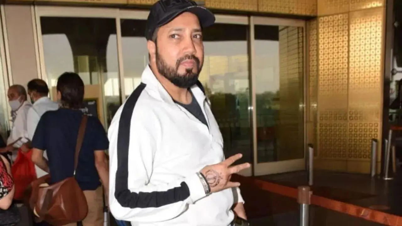 Mika Singh to sponsor `DID Super Moms` contestant`s child`s education