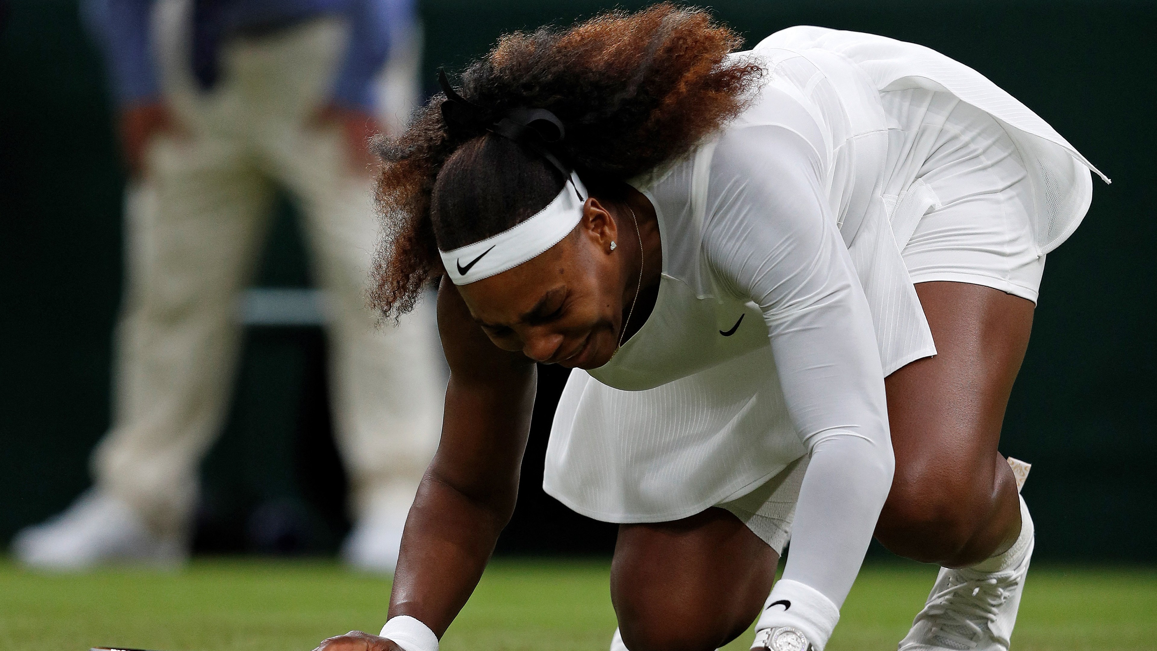 Serena Williams injury update: Coach encouraged after her fall on 'dangerous' Centre Court