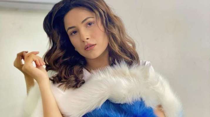 Shehnaaz Gill's midnight craving is all about singing and rapping English song| VIDEO