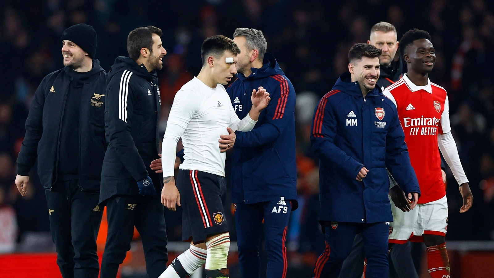Nketiah strikes late as leaders Arsenal edge Man Utd in thriller