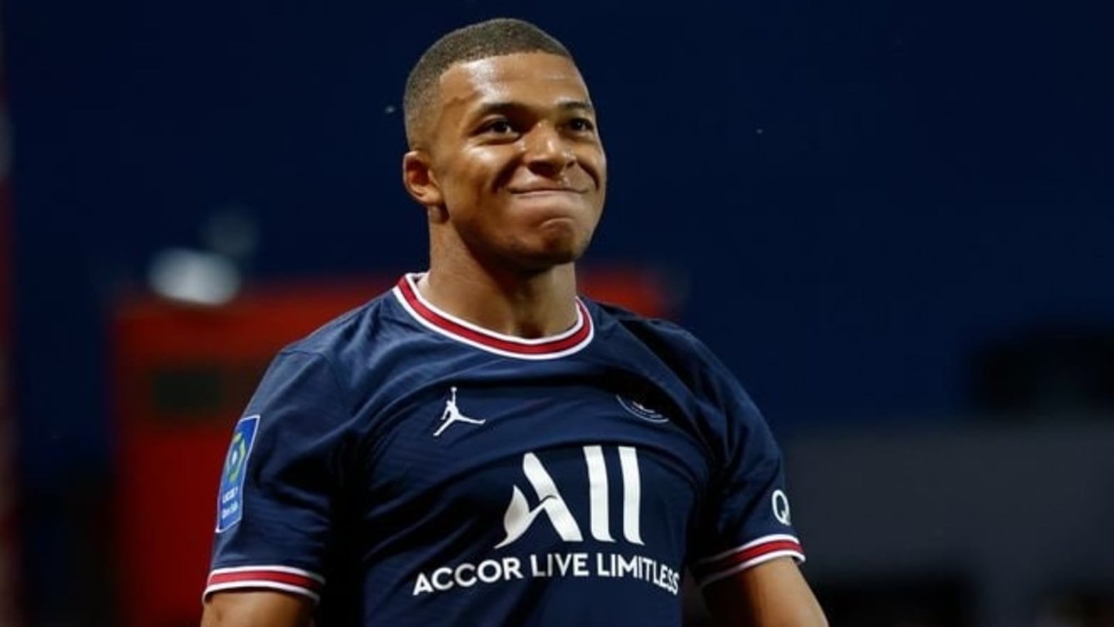 PSG rejects Madrid offer for Mbappé but is open to negotiate