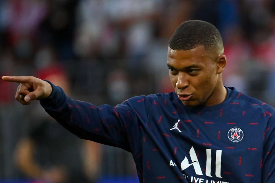 Real Madrid make 160 million Euro bid for PSG forward Kylian Mbappe – reports