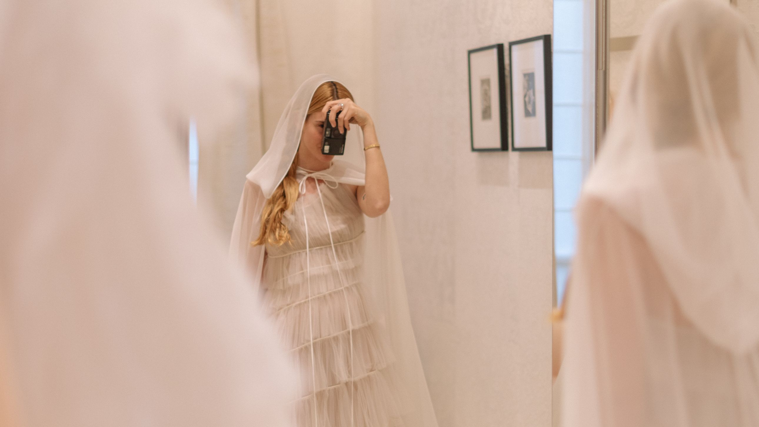 A Look at the Details of Blanca Miró’s Dior Couture Wedding Dress