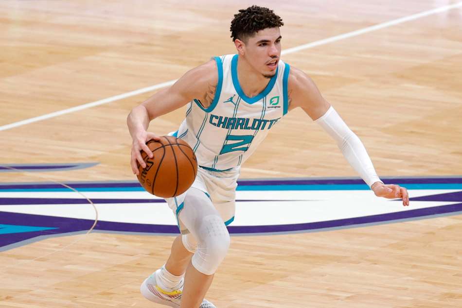 LaMelo Ball makes more NBA history, Giannis returns in Bucks win