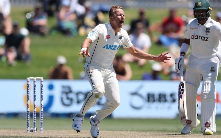 Battling to watch the Black Caps on Spark