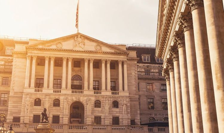 Interest rates held at historic low as Bank of England adds extra £150billion into economy