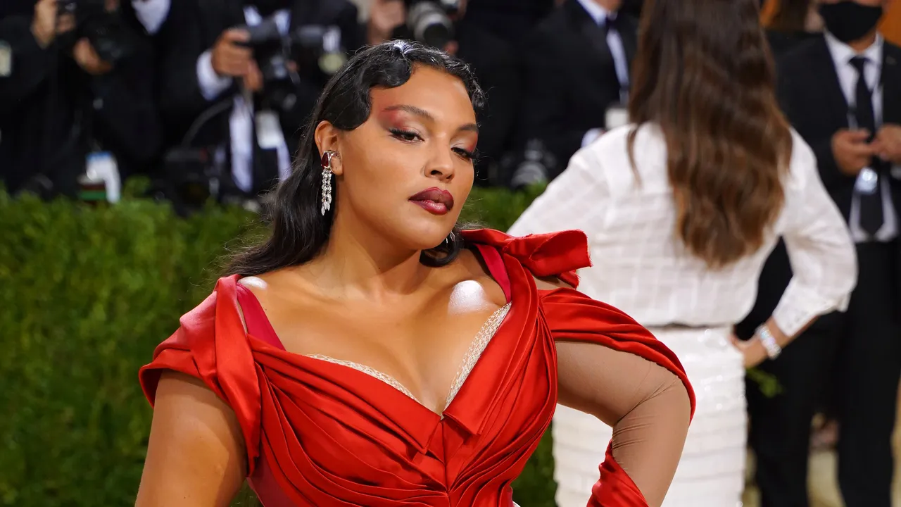 How Paloma Elsesser Made Old Hollywood Glamour Her Own at the Met Gala