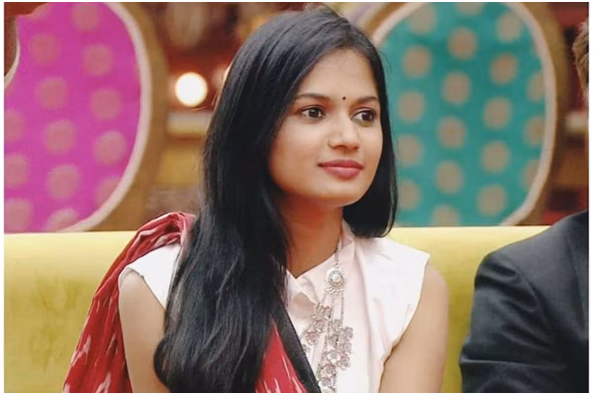 Bigg Boss Telugu 4: Ariyana Glory Feels Targeted, Cries and Asks Bigg Boss to Send Her Out