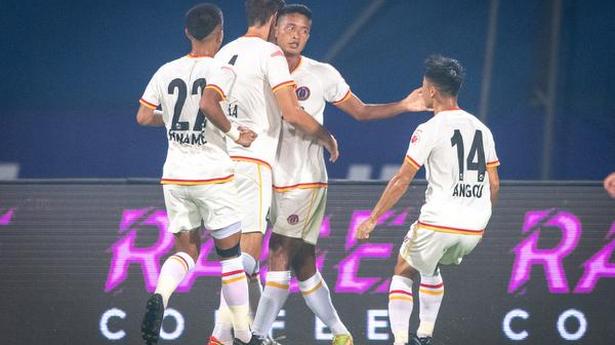 ISL | SC EB shares honours with BFC