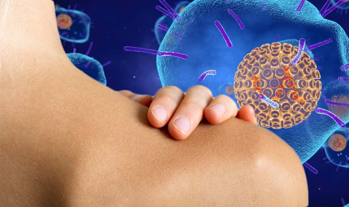 Shingles: The warning signs that appear ‘several days' before the rash - ‘See a doctor’