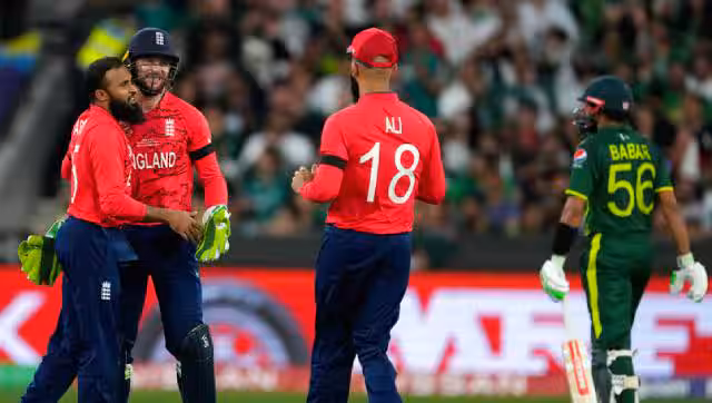 'Ek to read nahi hota, upar se cut marne chale jate hain' Misbah Ul-Haq criticises Babar Azam