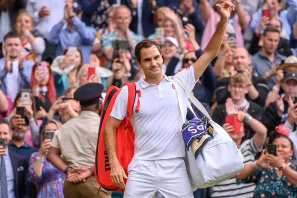 Roger Federer's body is saying no, says Pat Cash after Swiss great's Wimbledon exit