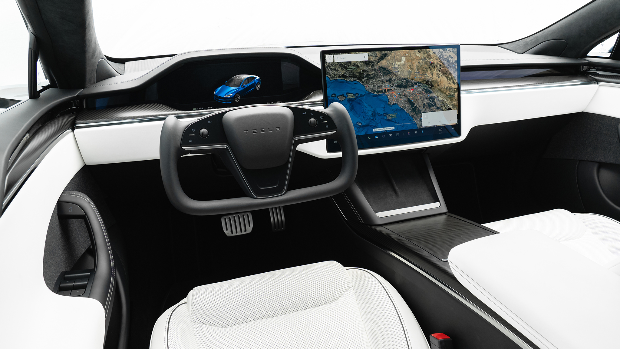 2022 Tesla Model S Plaid Interior Review: What You Want to Know