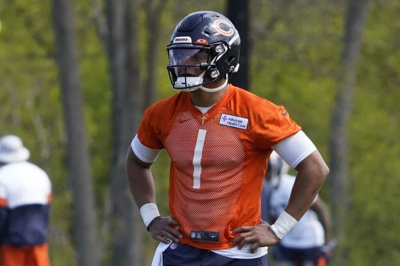 5 Bold predictions for Bears QB Justin Fields in the 2021 NFL season