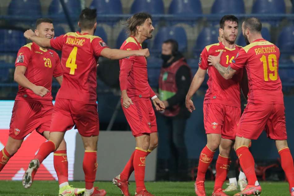 Montenegro 2-2 Netherlands: Late Vukotic and Vujnovic goals stun Oranje
